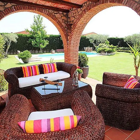Villa Belvilla By Oyo Golf