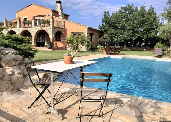 With Private Pool Βίλα